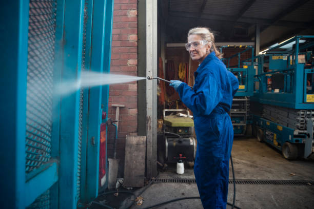 Best Restaurant Pressure Washing  in Hustisford, WI